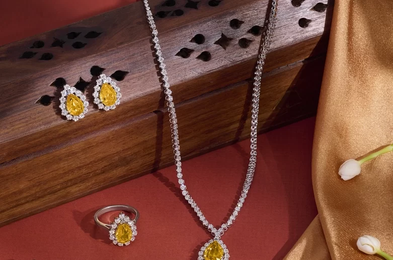 Find your kind of Diamond-to-Outshine at 25% off* at the ORRA Diamond Festival