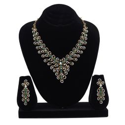 Exquisite Green Gemstone and Diamond Short Necklace Set