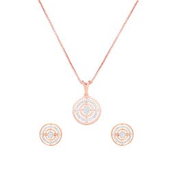 Glimmering Round Diamond Pendant Set