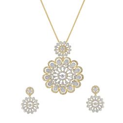 Inspiring Yellow Gold Pendant and Earrings Set