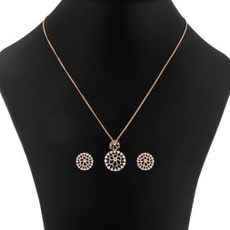 Timeless Charm Diamond Pendant Set