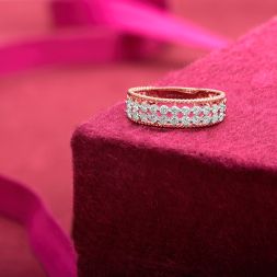 Diamond Studded 18Kt Rose Gold Band