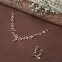 Stylish Modern Rose Gold Necklace with Diamond Earrings