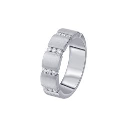 Stately Diamond and Platinum Finger Band