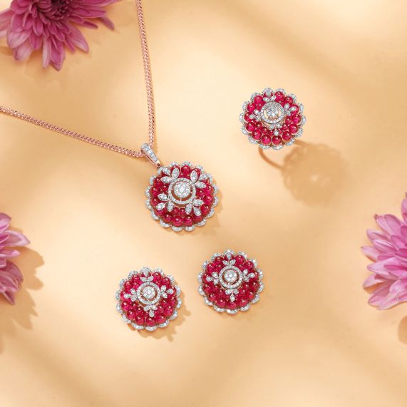 Buy Vibrant Floral Diamond Pendant Set OBX24002 D437X0B Online at ORRA