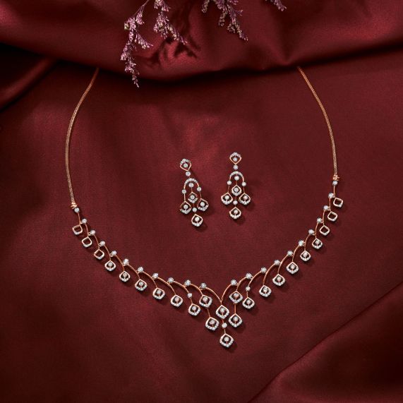 Buy Stellar Splendor Diamond Necklace Set Online | ORRA