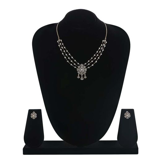 Elegant Sparkle Diamond Necklace Set