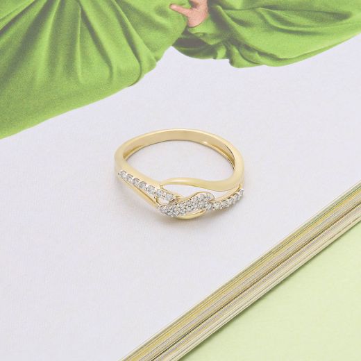 Enigmatic Swirl Design Diamond Finger Ring